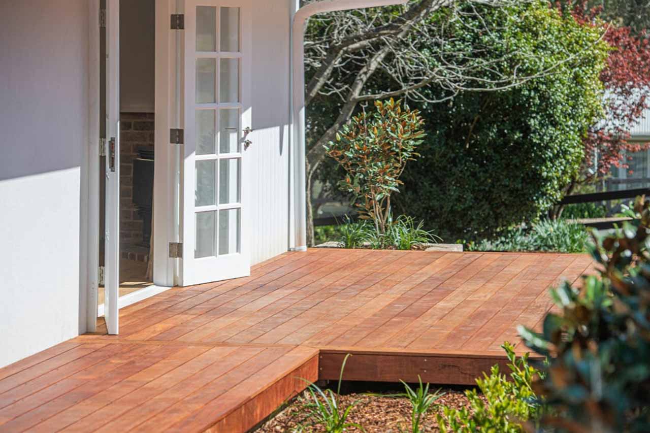 New merbau deck installation